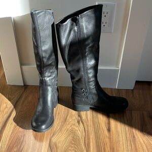 BareTraps Black Boots